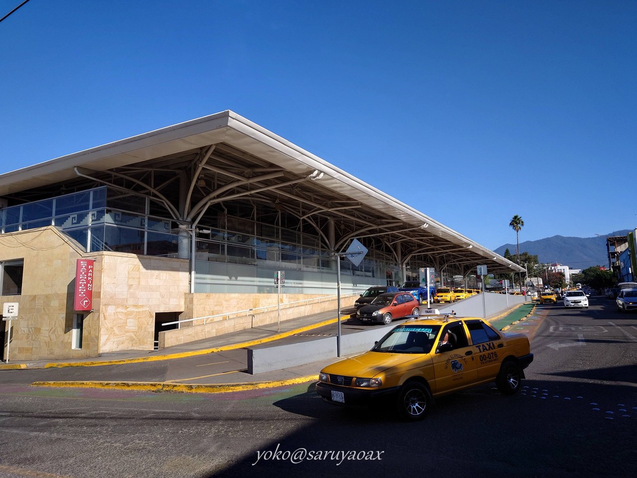 オアハカ1等バスターミナルADO