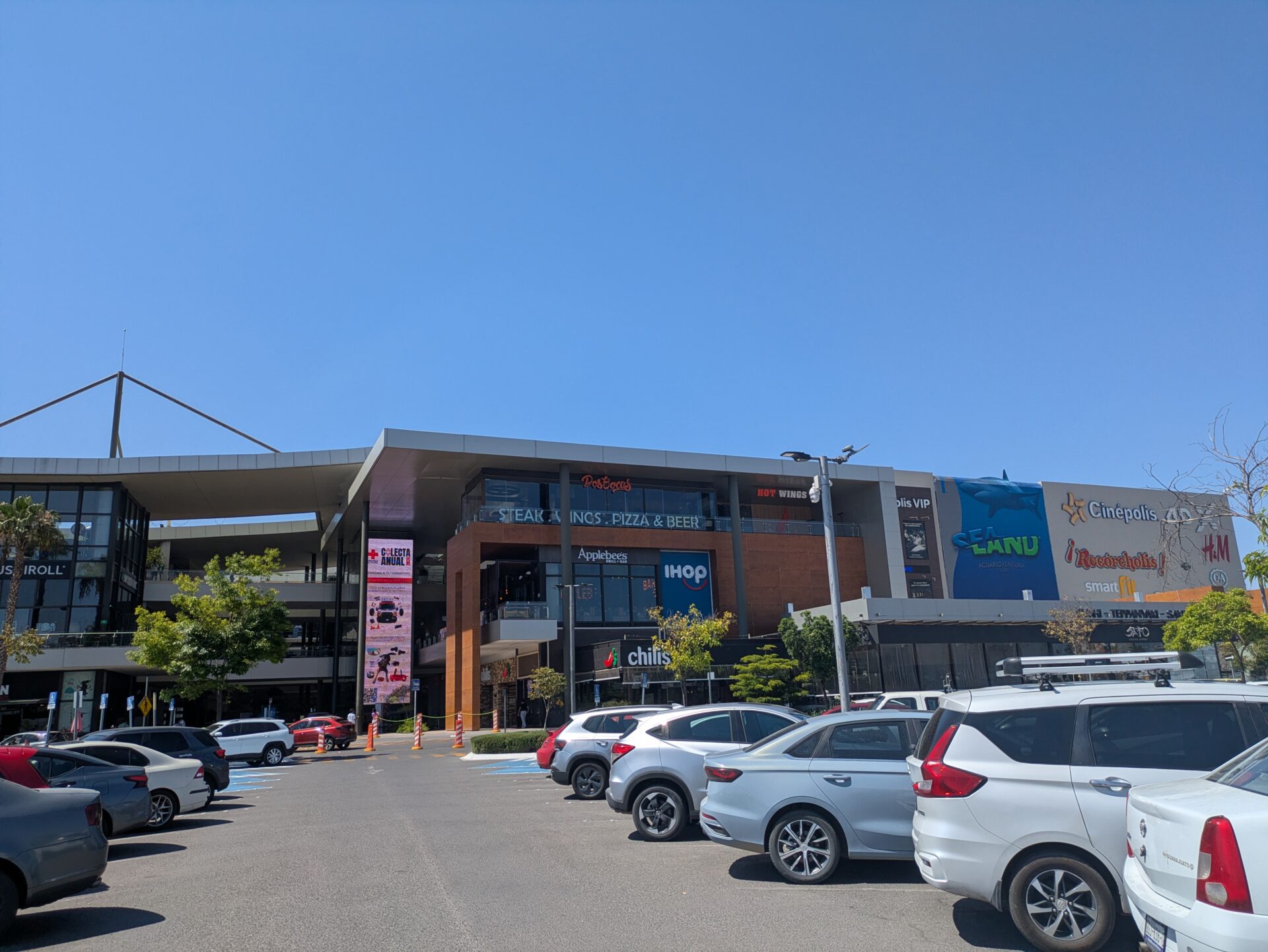 メキシコ・レオン市南部Altacia外観